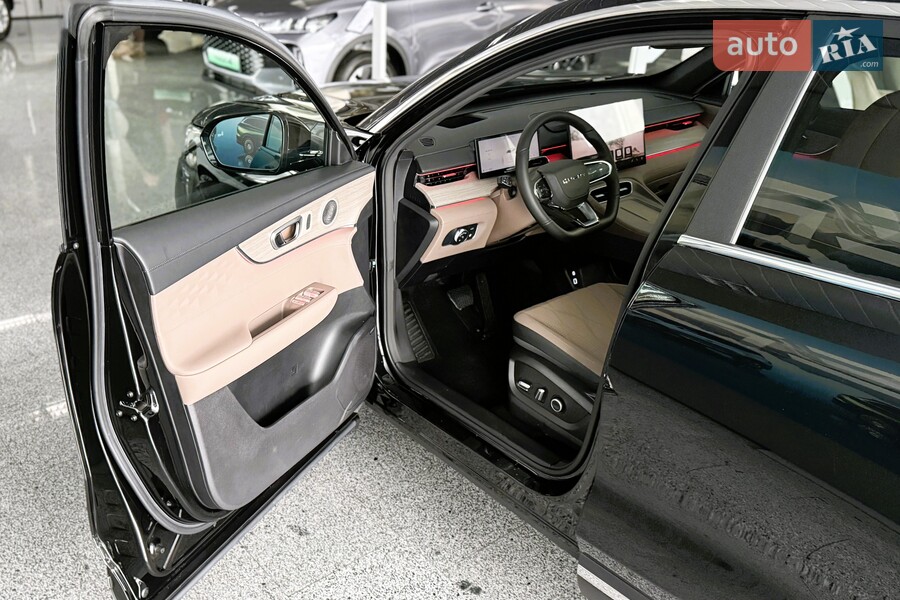 Chery Tiggo 8 - фото 16