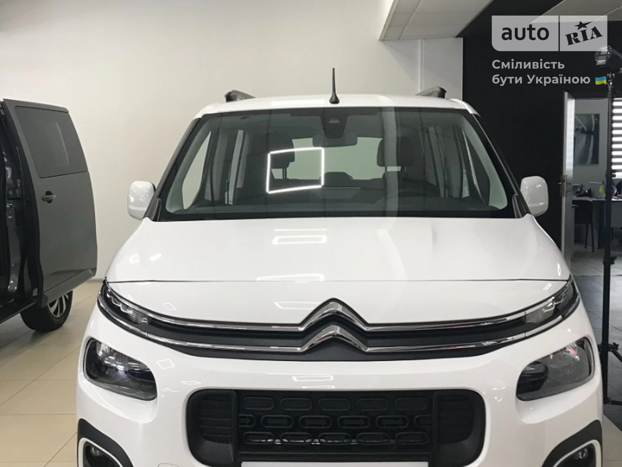 Citroen Berlingo пасс. Shine