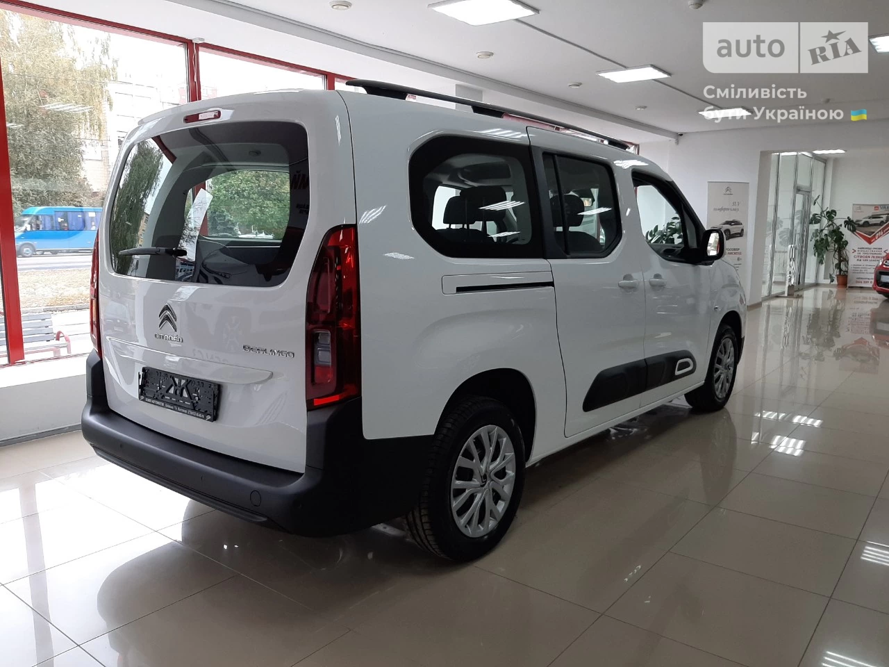 Citroen Berlingo пасс. Shine