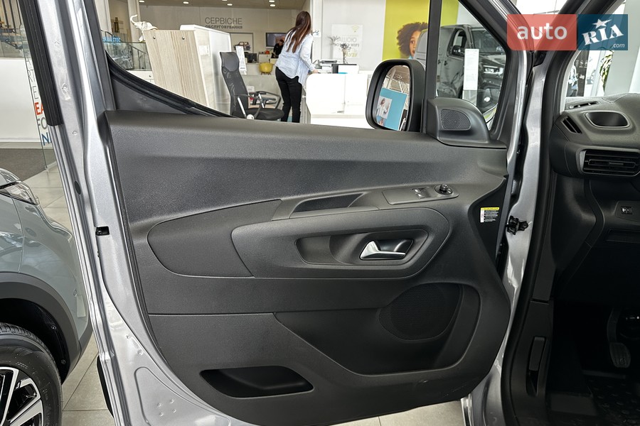 Citroen Berlingo - фото 11