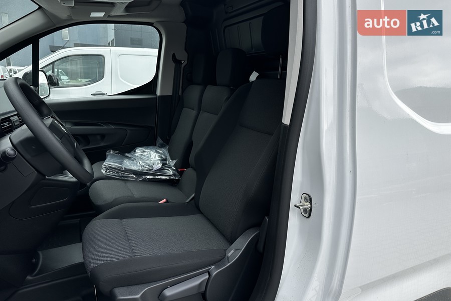 Citroen Berlingo - фото 12