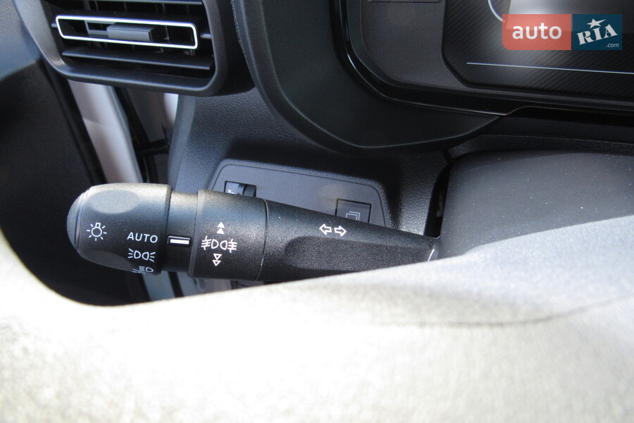 Citroen Berlingo - фото 12