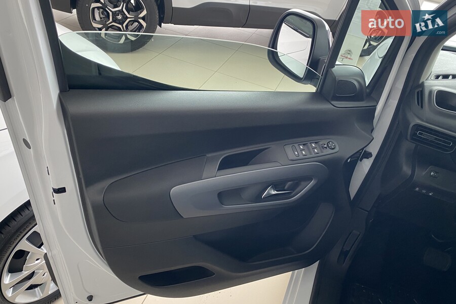 Citroen Berlingo - фото 11