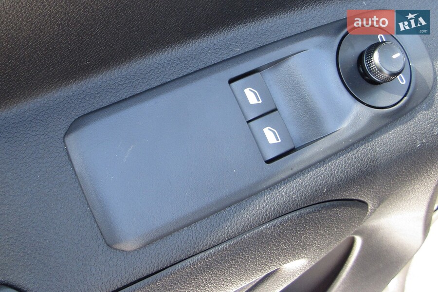 Citroen Berlingo - фото 11