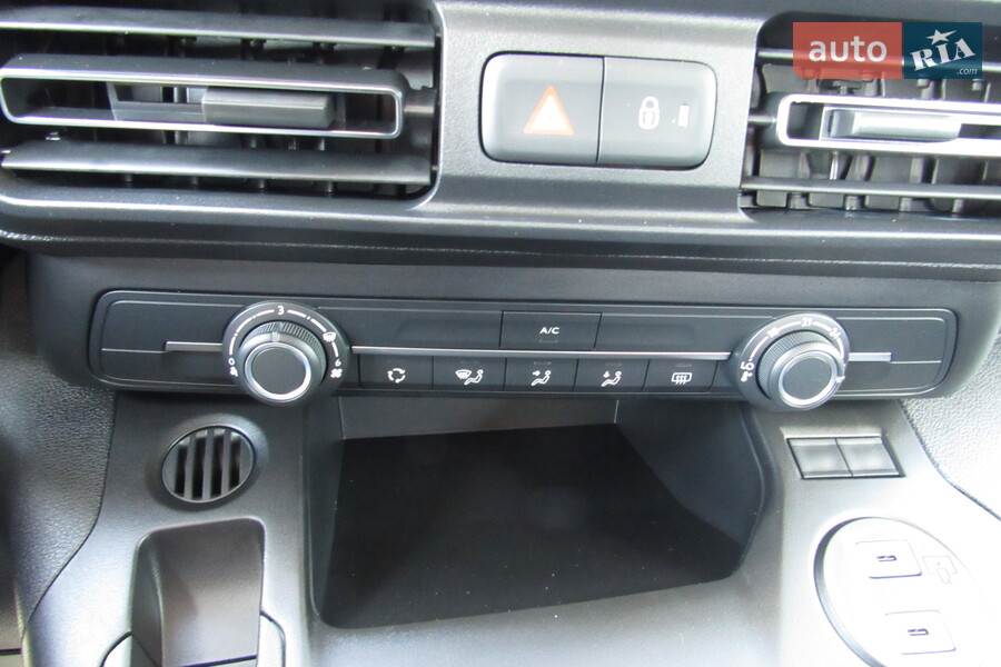 Citroen Berlingo - фото 29