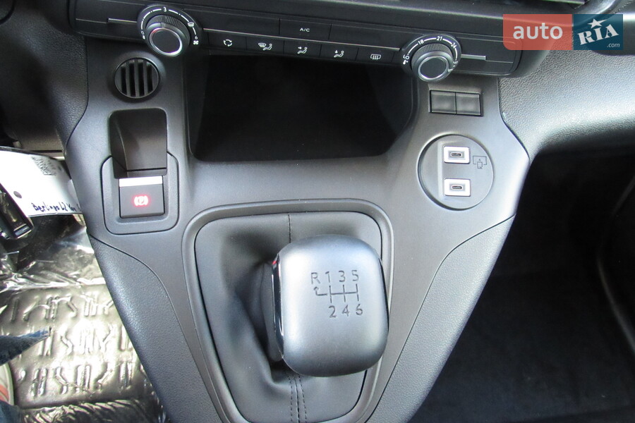 Citroen Berlingo - фото 34