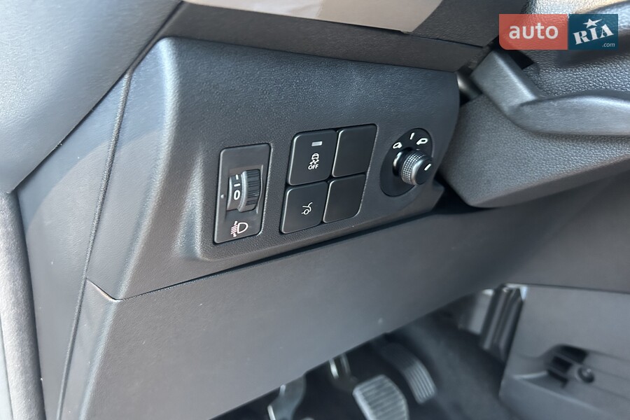 Citroen C-Elysee - фото 16