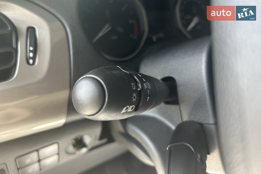 Citroen C-Elysee - фото 24