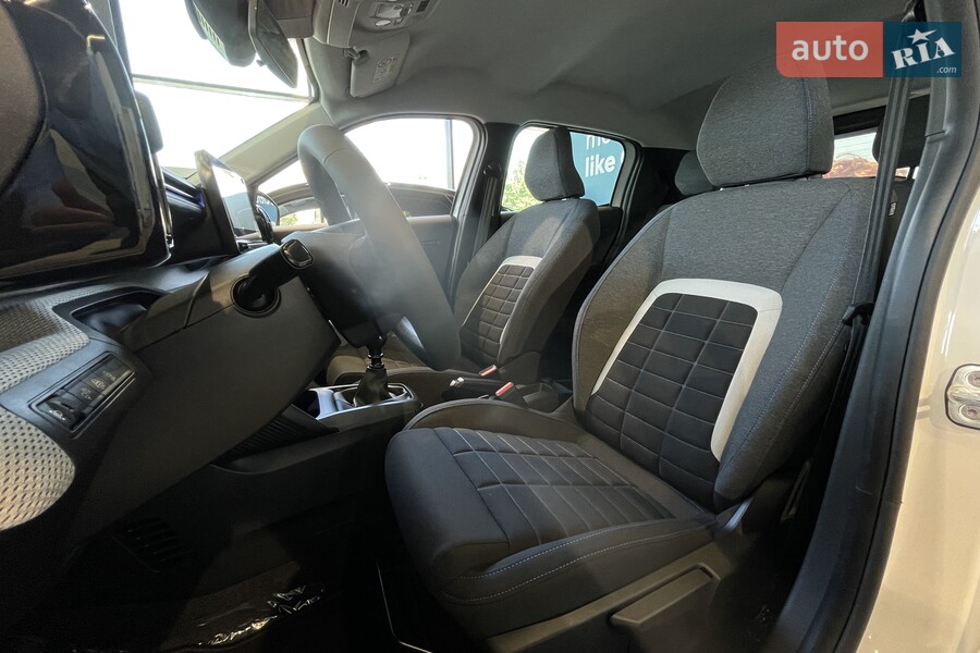 Citroen C3 - фото 17