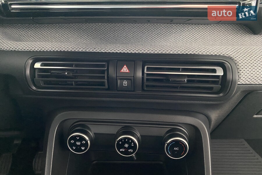 Citroen C3 - фото 22