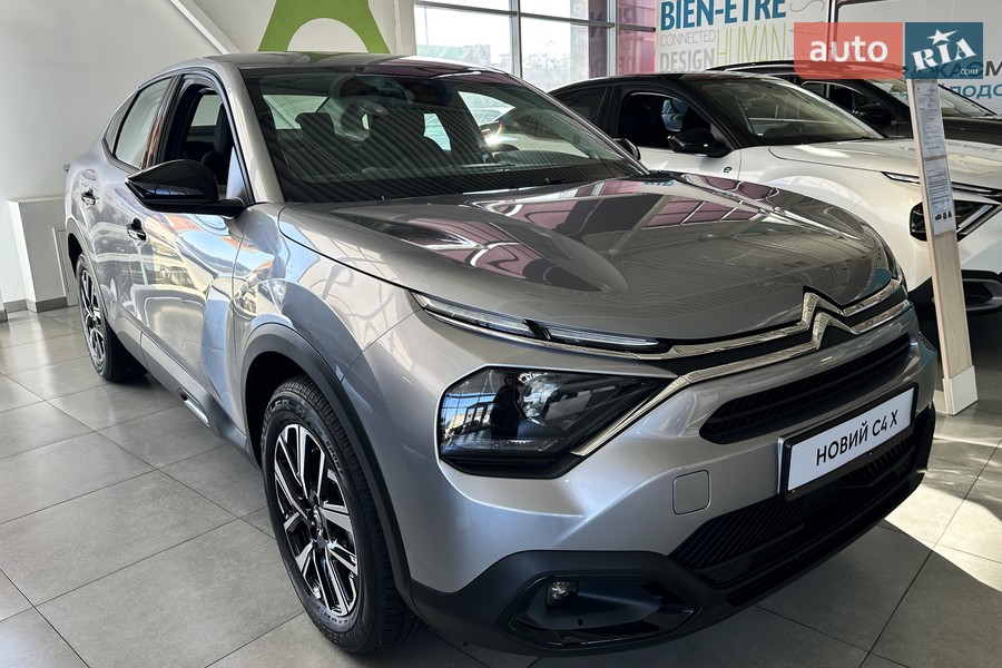 Citroen C4 X - фото 1