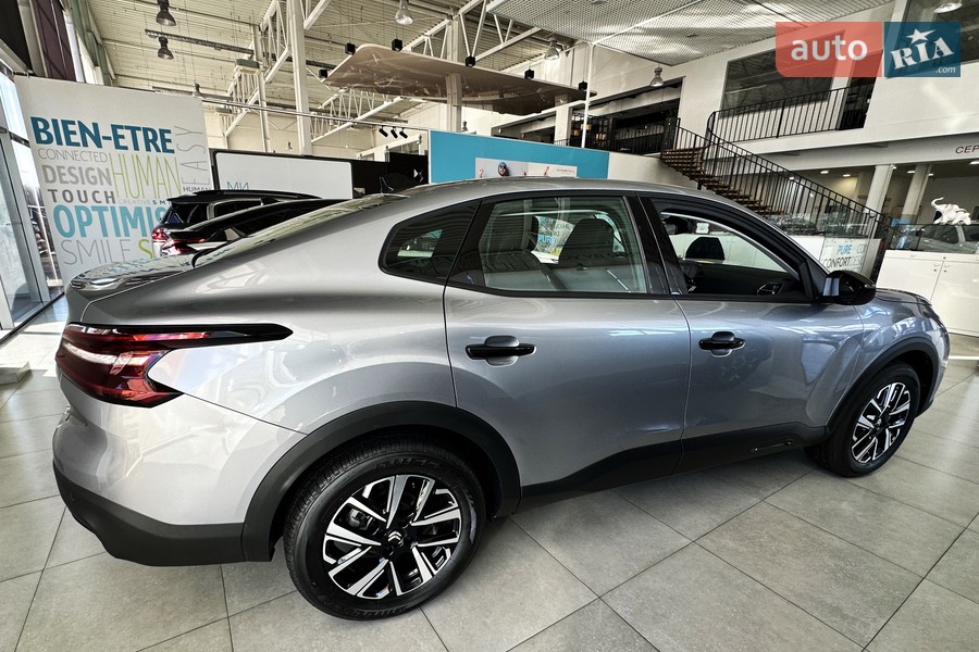 Citroen C4 X - фото 9
