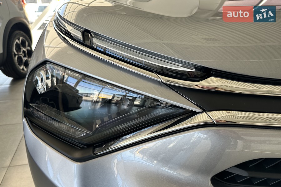 Citroen C4 X - фото 10