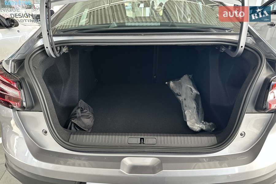 Citroen C4 X - фото 14