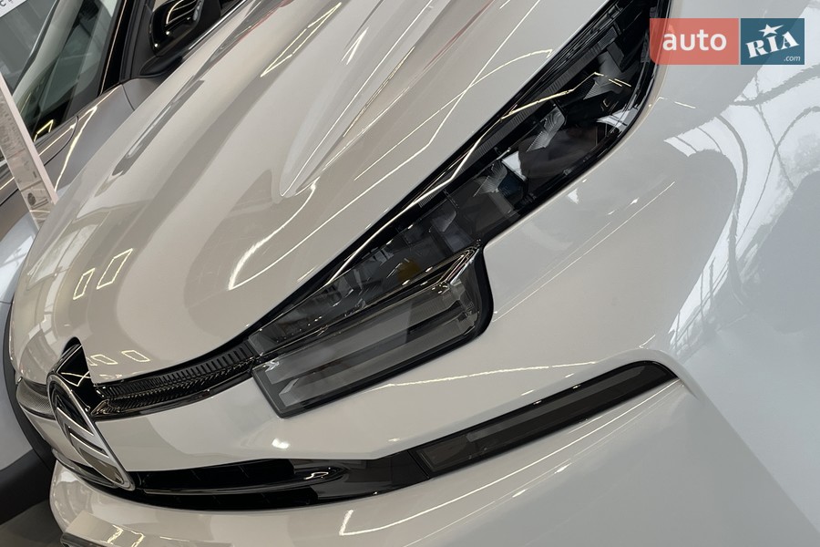 Citroen C4 - фото 9