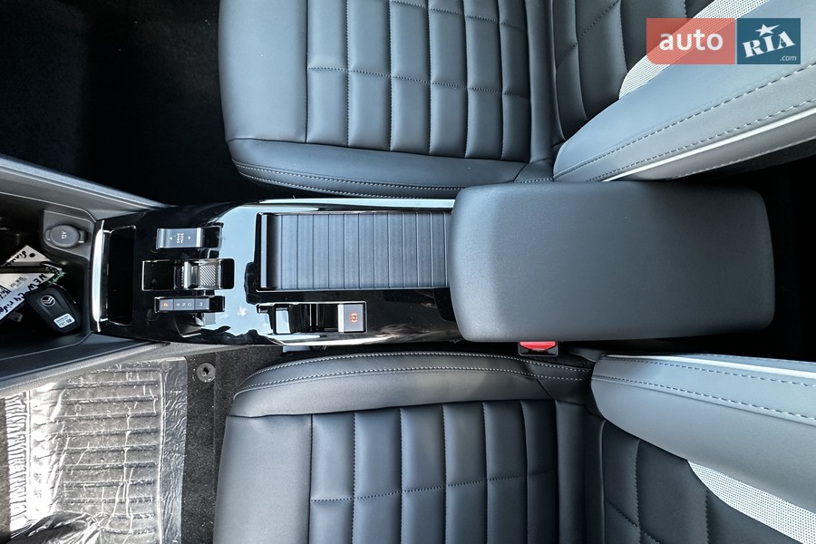 Citroen C4 - фото 16