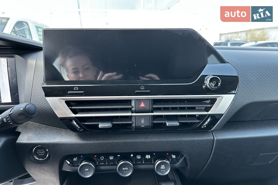 Citroen C4 - фото 13