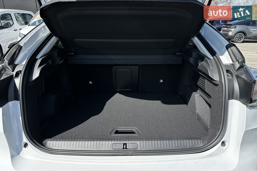Citroen C4 - фото 8