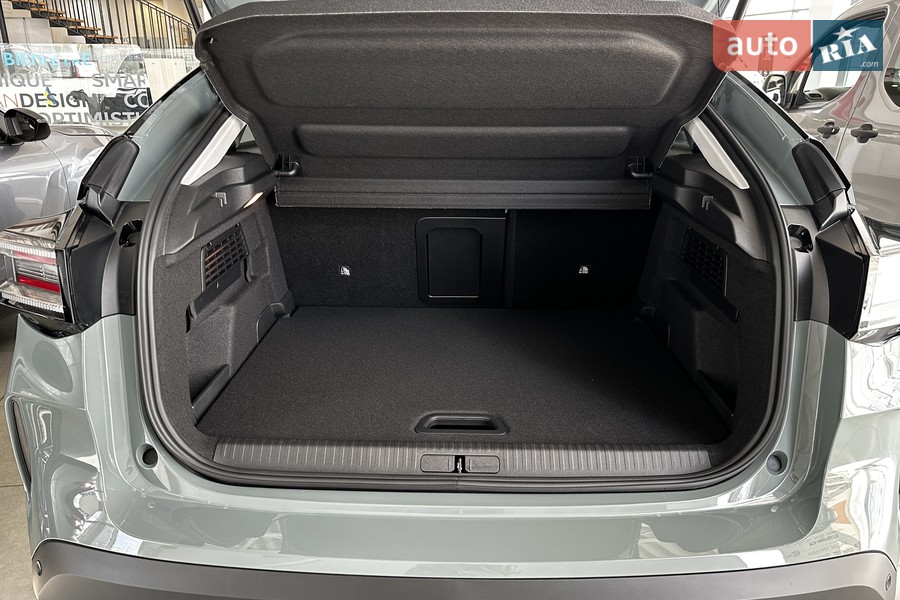 Citroen C4 - фото 9