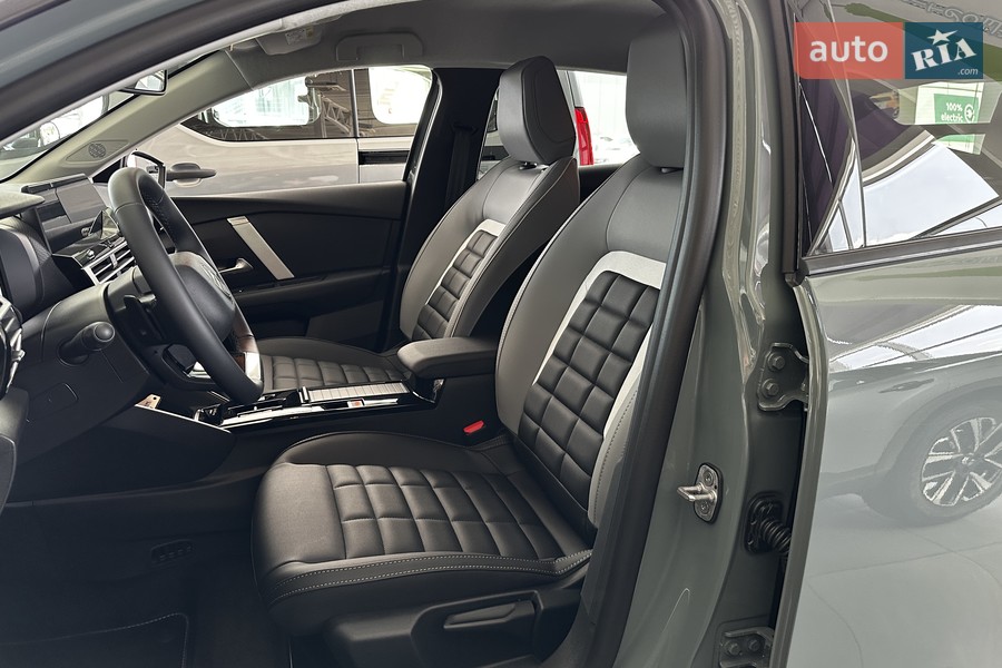 Citroen C4 - фото 11