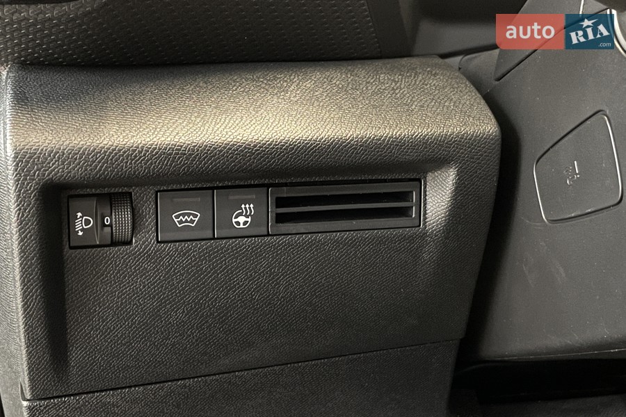 Citroen C4 - фото 20