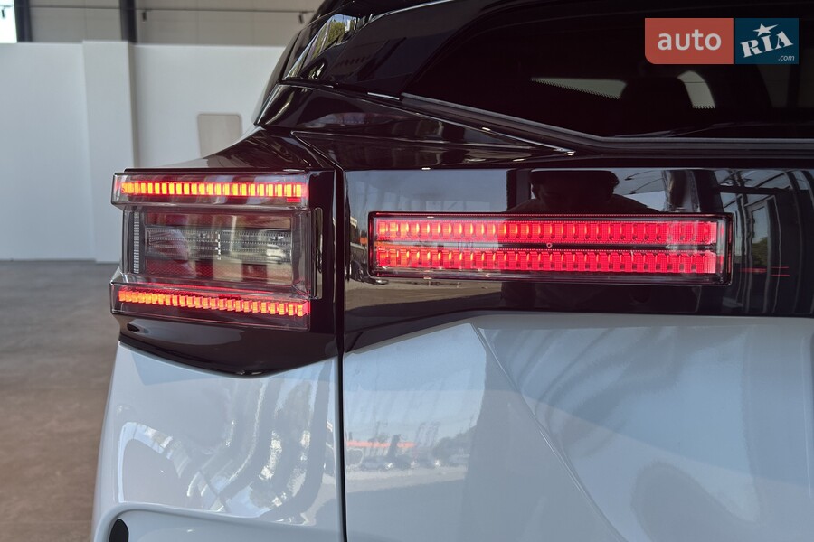 Citroen C4 - фото 7