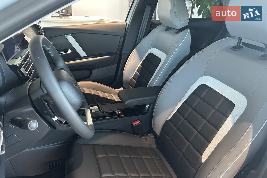 Citroen C4 - фото 11