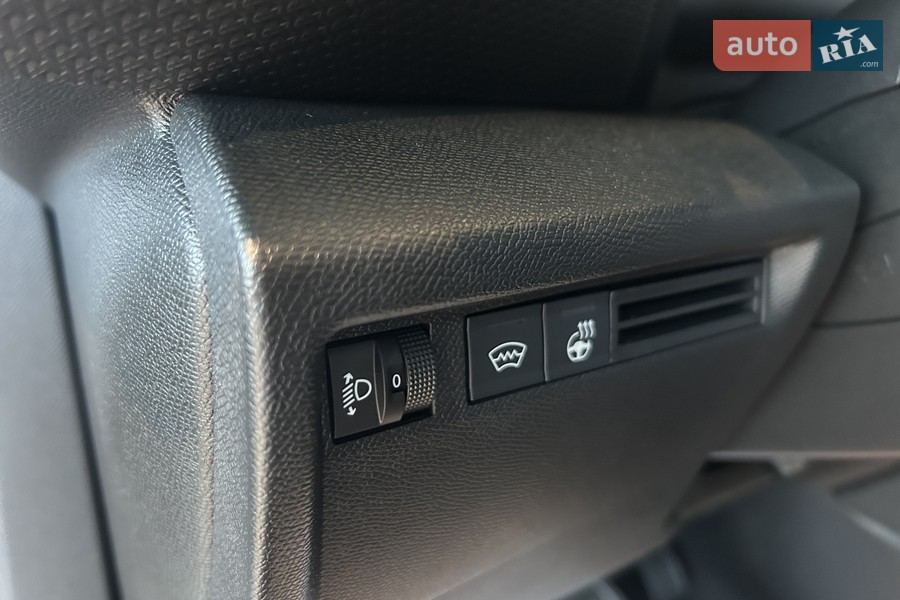 Citroen C4 - фото 21