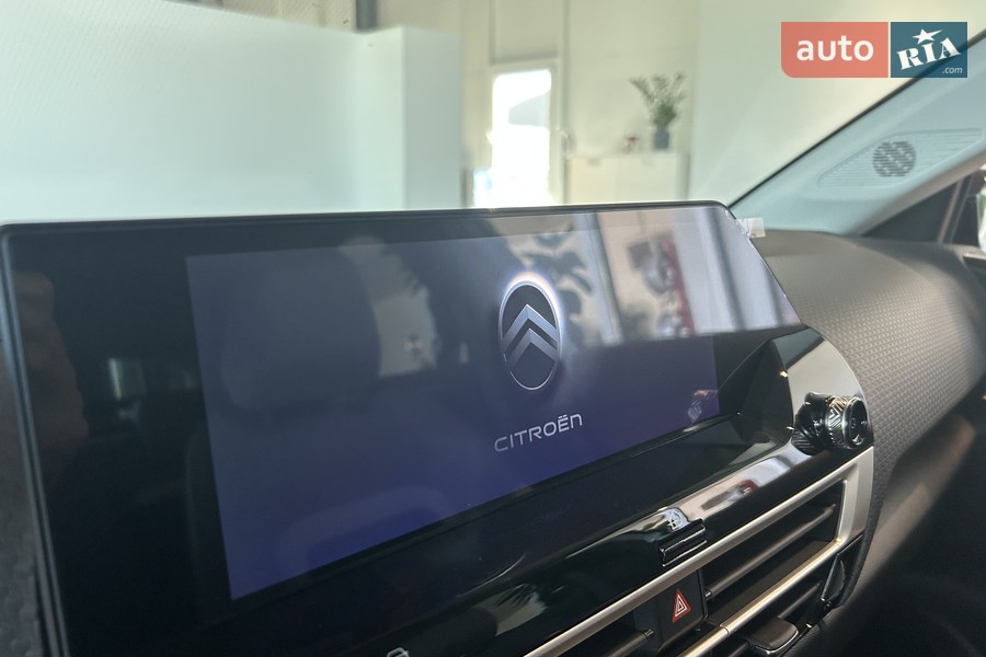 Citroen C4 - фото 12