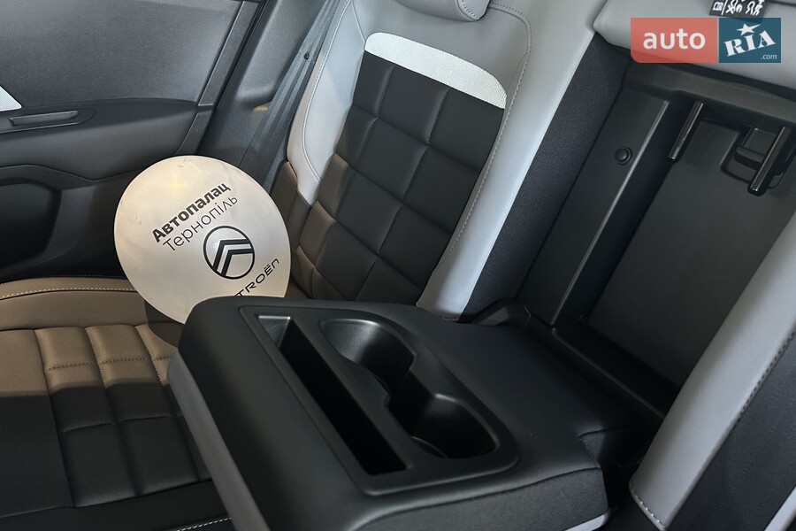 Citroen C4 - фото 25
