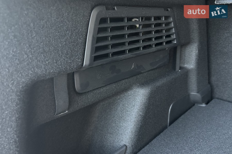 Citroen C4 - фото 27