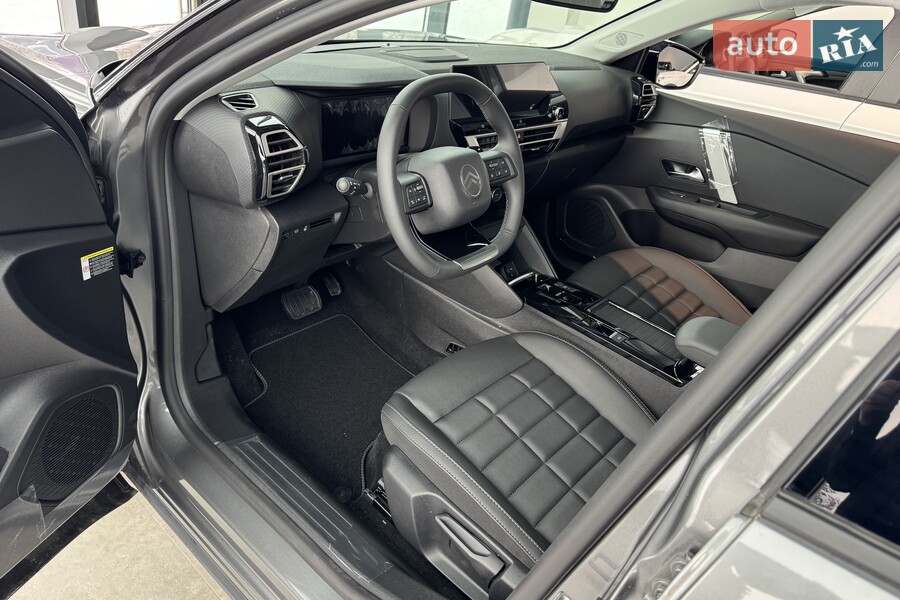 Citroen C4 - фото 9