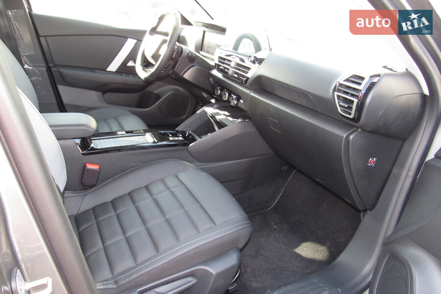 Citroen C4 - фото 12