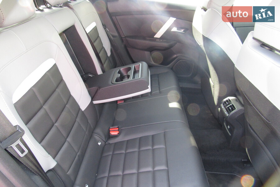 Citroen C4 - фото 19