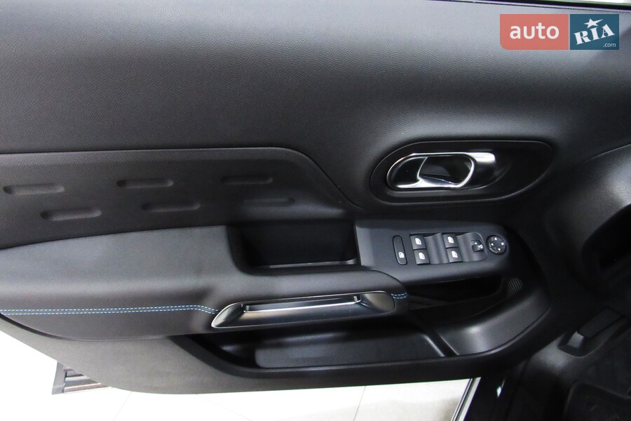 Citroen C5 Aircross - фото 12
