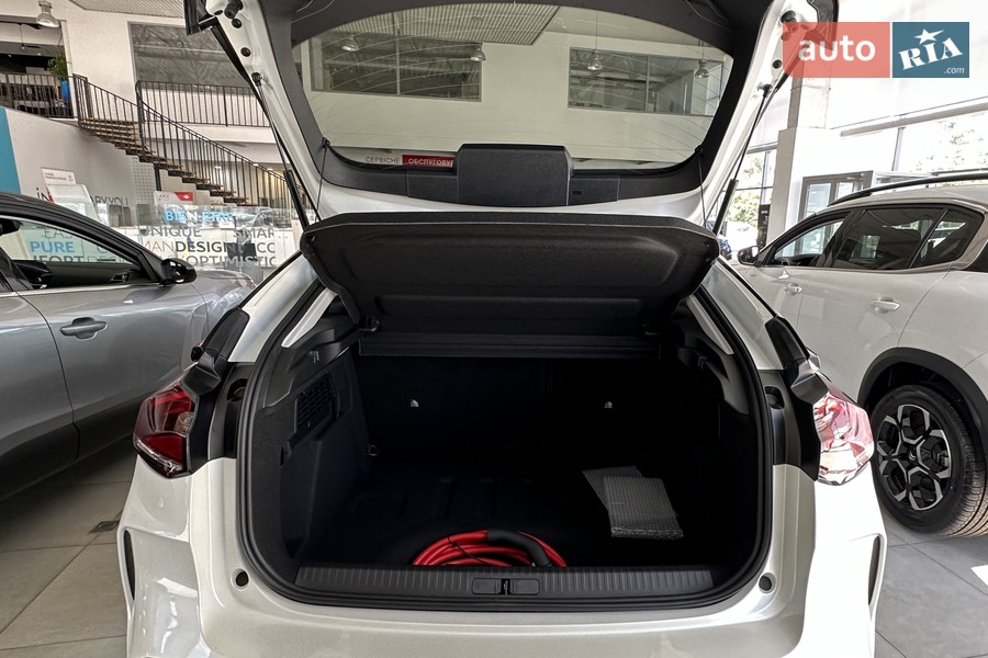Citroen e-C4 - фото 15