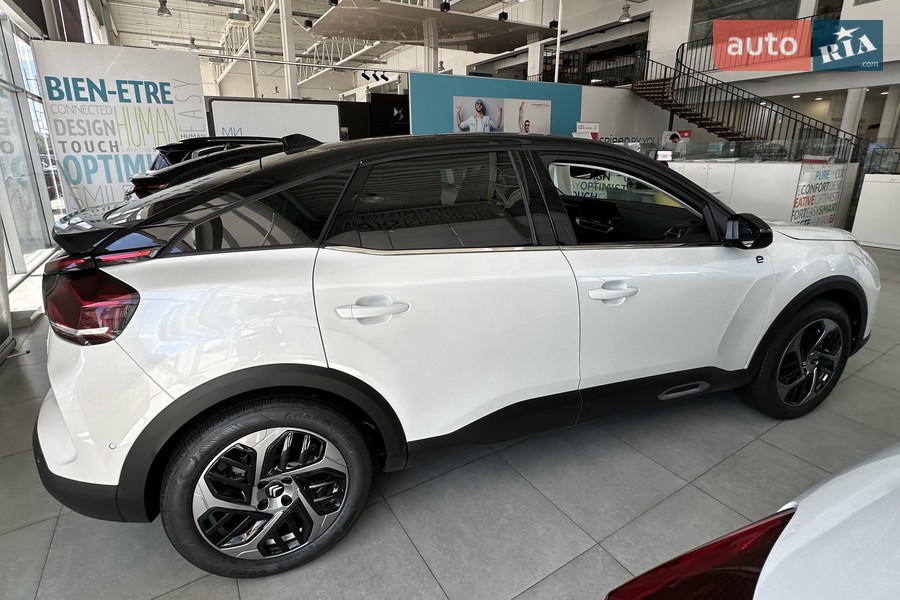 Citroen e-C4 - фото 8