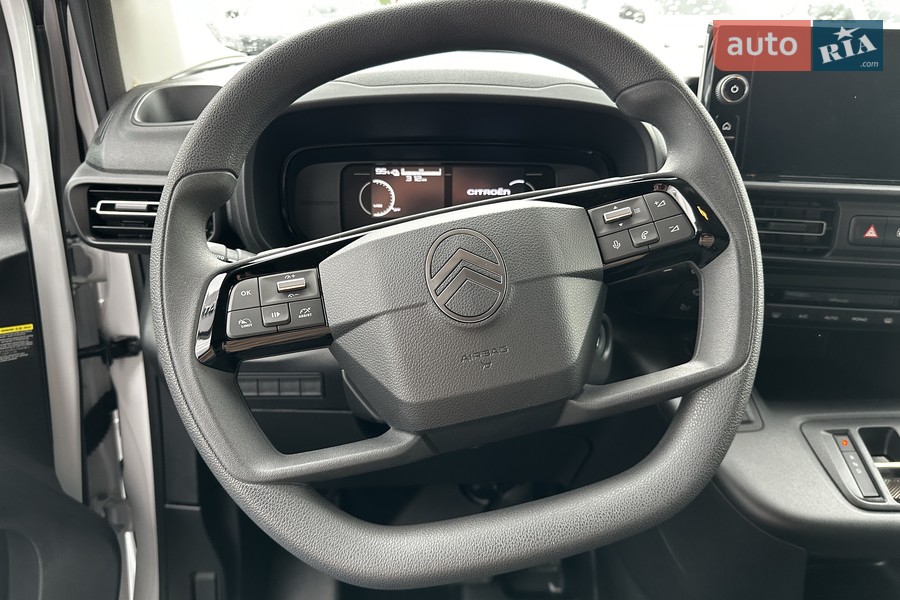 Citroen e-Berlingo - фото 13
