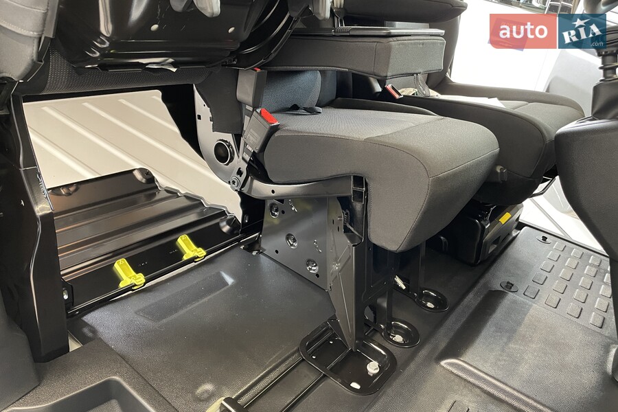 Citroen Jumpy - фото 17