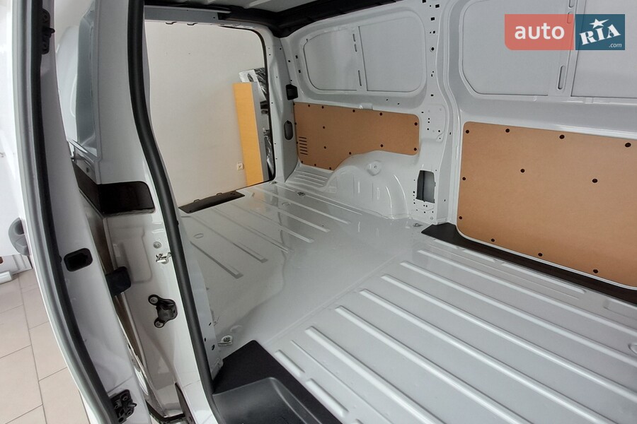 Citroen Jumpy - фото 14