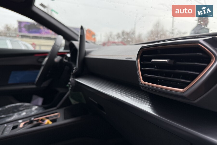 Cupra Formentor - фото 11