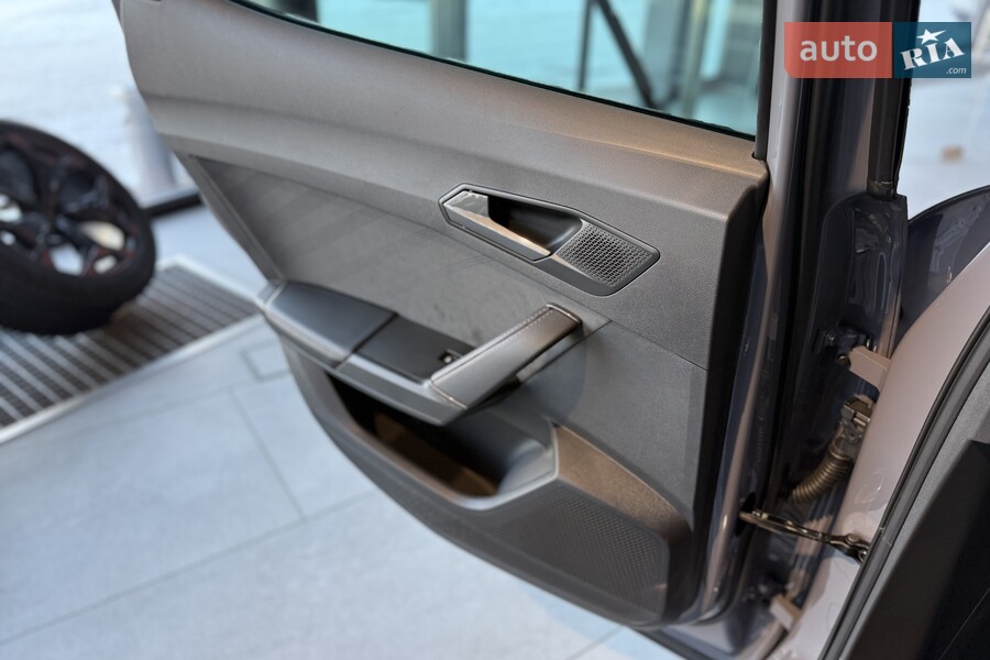 Cupra Formentor - фото 12