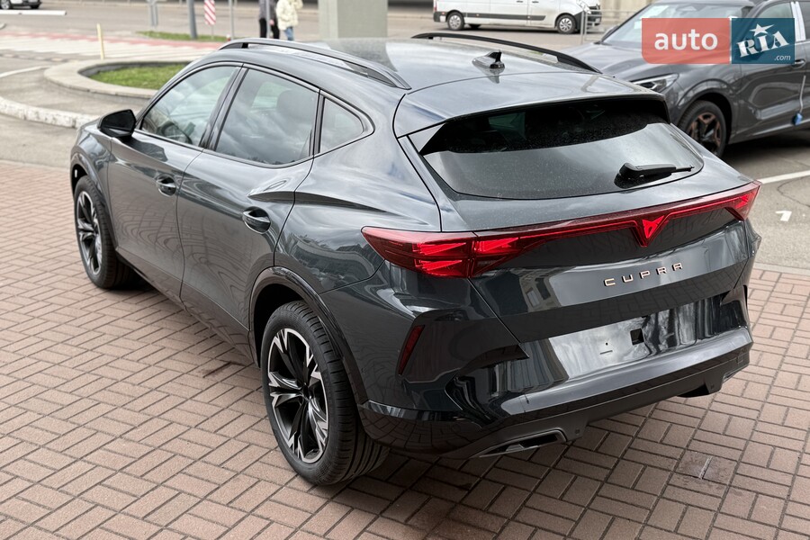 Cupra Formentor - фото 10