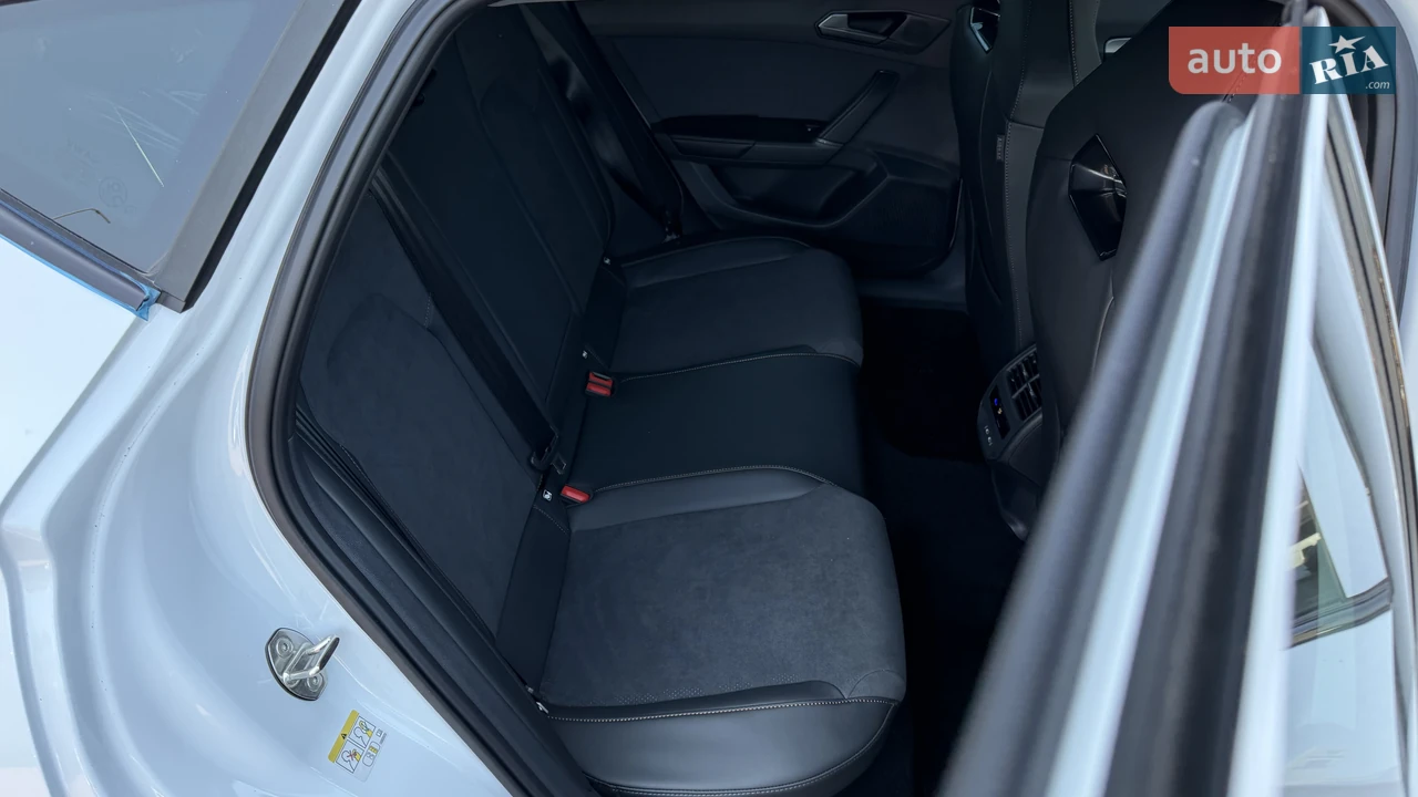 Cupra-36