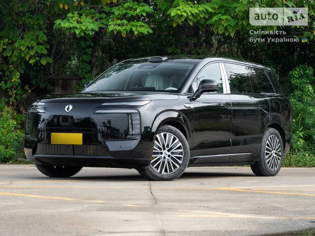 Denza N8L 2025 Denza N8L 2025