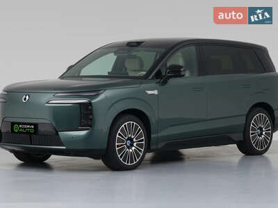 Denza N8L Flagship DM-i 2.0T HEV (762 к.с.) 4WD 2025