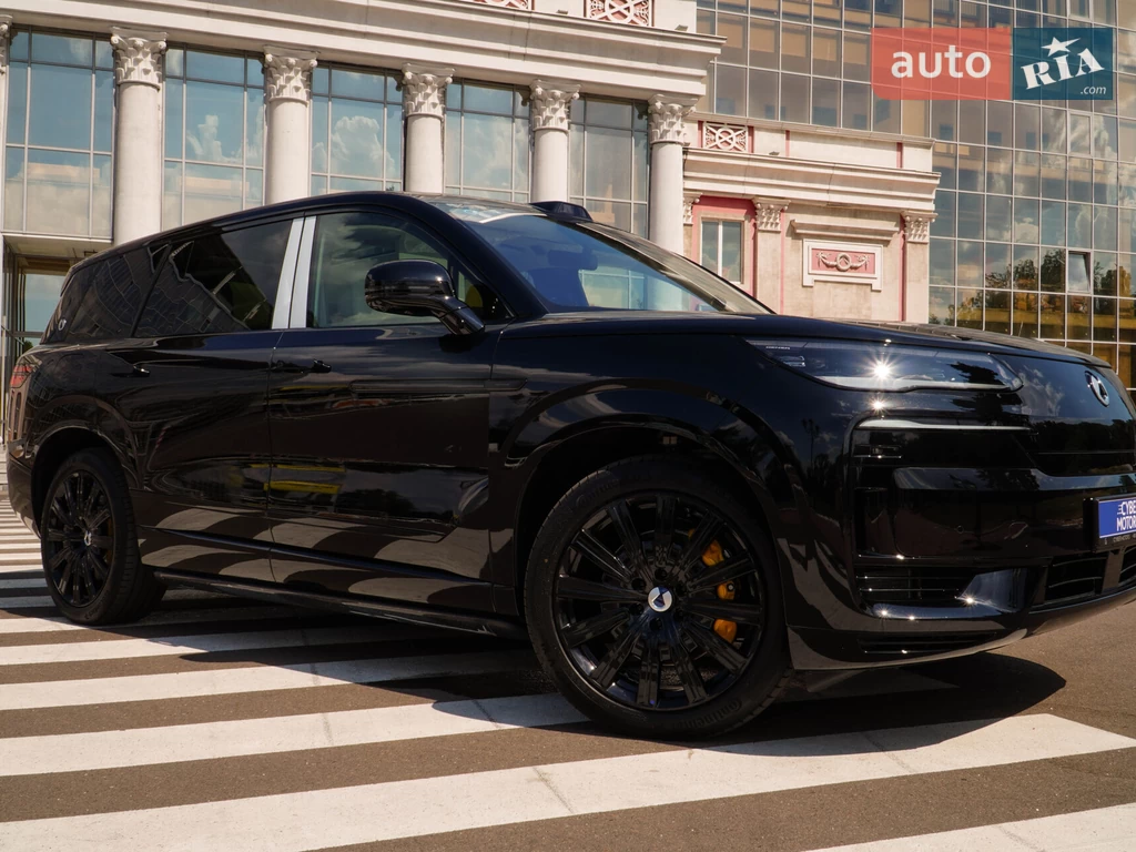 Denza N9 Flagship Black Edition