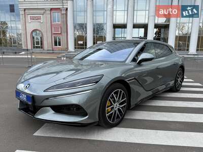 Denza Z9 GT 2024 Max