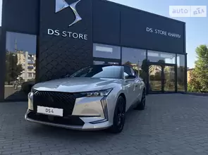 DS 4