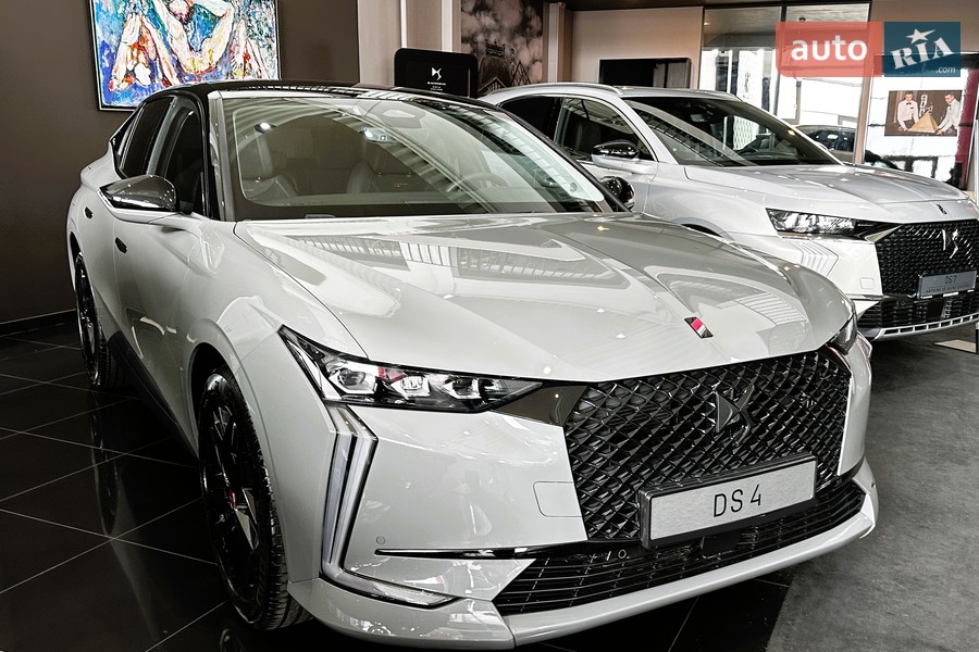 DS 4 - фото 1